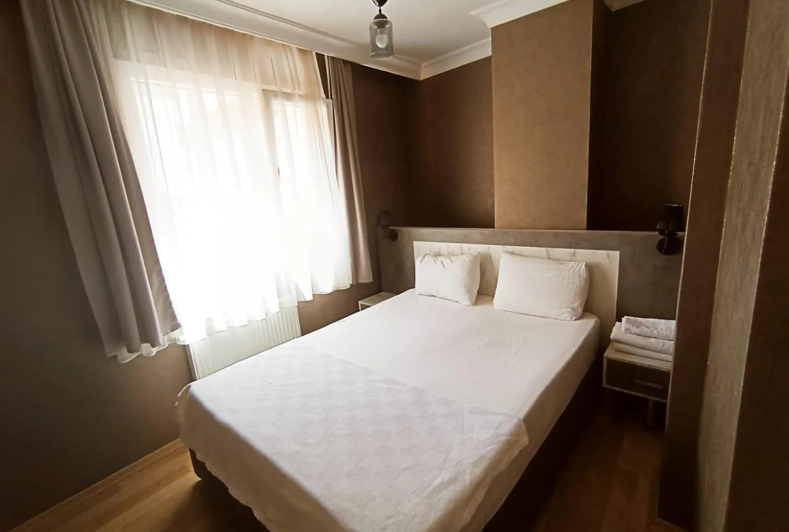 Aslan Suit Otel Buca 0*,